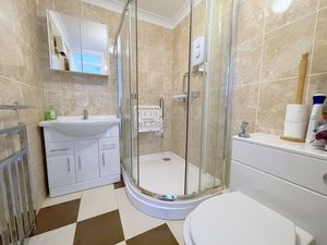 ST JAMES COURT- click for photo gallery